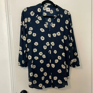 CAbi #5705 Go To Button Up Blouse Floral Navy Size Small
